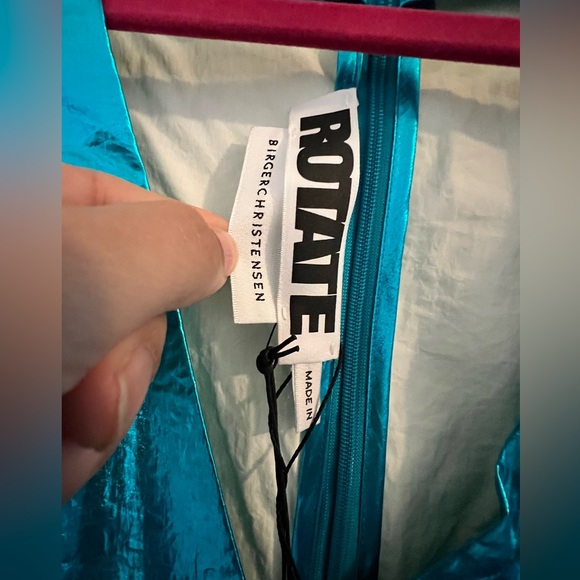 NWT ROTATE BIRGER CHRISTENSEN METALLIC
PUFF SLEEVE DRESS IN BLUE, Size 40 - Picture 5 of 5